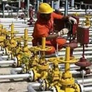 ONGC, RIL, BG set to invest Rs 950 cr in Panna oil and gas field