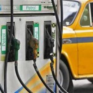 Moily hints at moderation in diesel price hike