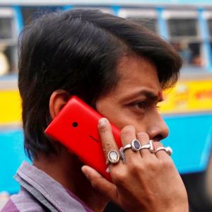 Call drop penalty to cost telcos Rs 200 cr per quarter, says Trai