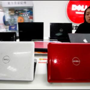Dell nears buyout, deal may happen on Monday