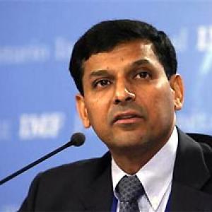 India must not hurt growth in rupee defence: Rajan