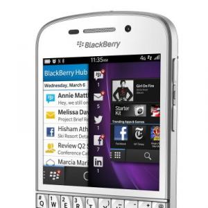 BlackBerry 'pauses' global rollout of BBM for Android, iOS