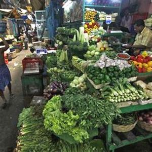 Inflation seen staying uncomfortably high in Oct