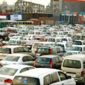 GM recalled 1.6 lakh vehicles due to emission issue: Govt