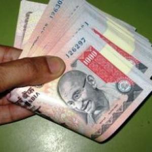 Rupee pauses, falls one paisa to 63.38 before US Fed meeting