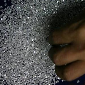 Note ban comes as a deep cut for world's diamond polishing hub