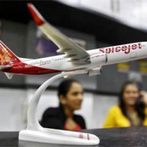 SpiceJet now bets on discounts and a white knight