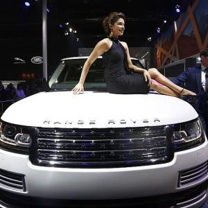 Priyanka Chopra, Sachin add glitter to the Auto Expo 2014