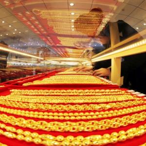 China world's top gold consumer with sales crossing 1,000 ton!