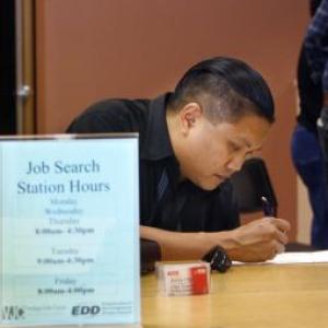Demand for entry-level jobs rise 6.7 pc in 2013: Study