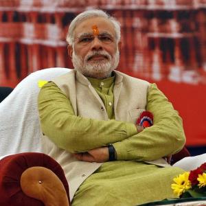 Modi sells Indian voters low-cost housing dream