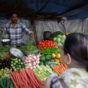 Global food prices drop 1.6% in April