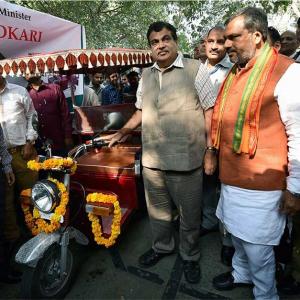 E-rickshaws to be back soon; govt approves changes in law