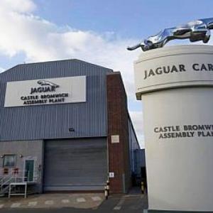 Tata JLR and workers at loggerheads over pay hike offer
