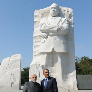 Modi, Obama discuss trade; US extends defence pact by 10 years
