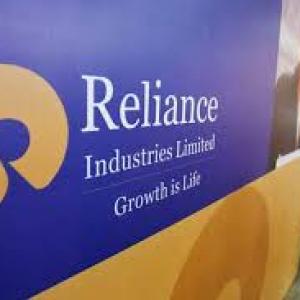 Investment decision only after clarity on gas price: RIL