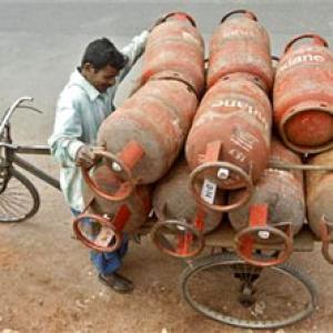Now, Centre to cap subsidy on cooking gas