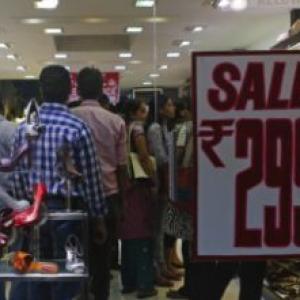 Retail king Biyani criticises e-sellers for offering discounts