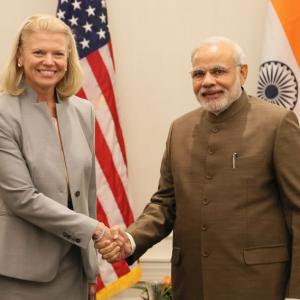Modi meets American CEOs over breakfast; pitches India story