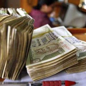 Rupee extends gains, up 6 paise against dollar in early trade