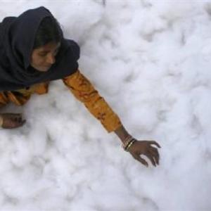 How girls are duped into 'bonded labour' in India's textile mills