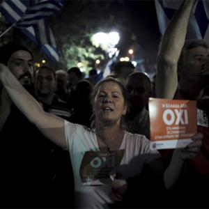 Oil prices tumble after Greece vote