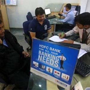HDFC Bank breaches RBI limits on loans to RIL