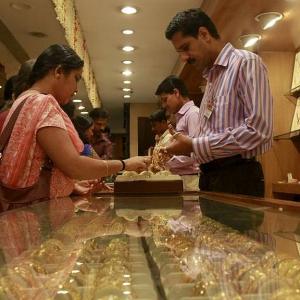 Zaveri Bazaar, a treasure trove of precious jewels indeed!