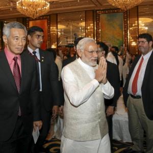 Modi invites Singapore firms to invest in Navratna PSUs