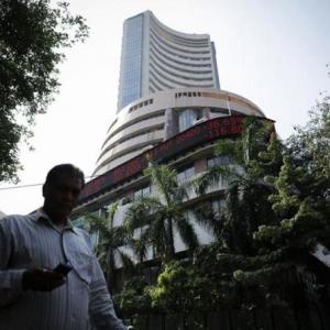 Sensex ends 190 points higher led by Infosys; Nifty reclaims 7,900