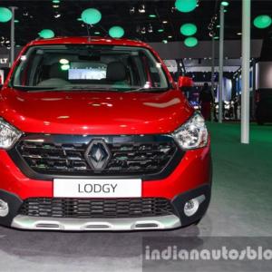 Fiery red Renault Lodgy World Edition is here!