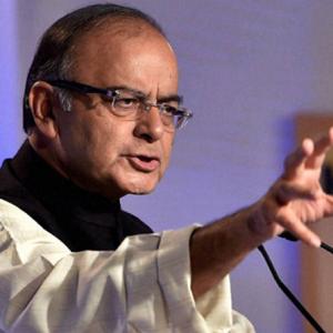 Jaitley faces tough task; has to please both farmers and investors