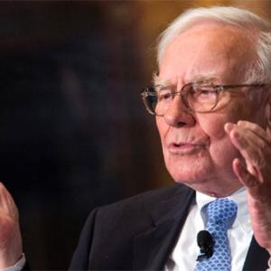 Buffett says hedge funds are a bad deal for investors
