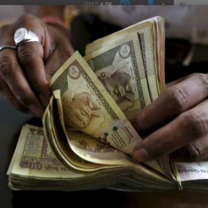 Modi govt eyes cleanup of bad debt mountain as wary PSBs hesitate