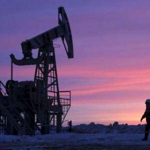 Oil jumps on Canadian wildfire, Libyan fighting