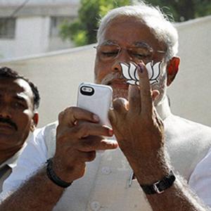 Modi's selfie time, now with Apple's Cook