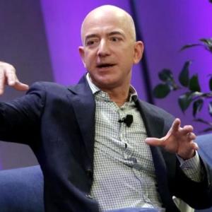 Amazon sets the pace for e-commerce in India