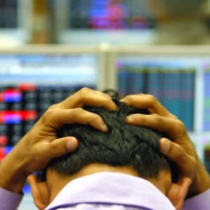 Rs 5.86 lakh cr investor wealth wiped off as mkts fall