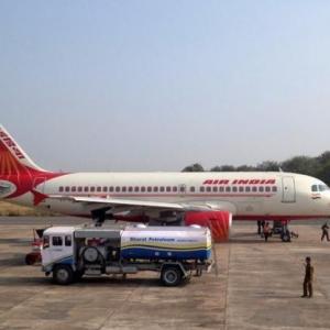 Centre may completely exit Air India, sell its residual stake to LIC