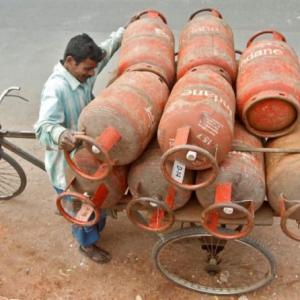 Modi govt to achieve 50-mn LPG connection target by Aug 15