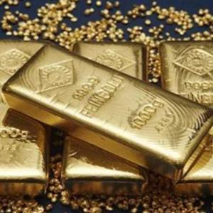 Investors pull out Rs 31 crore from gold ETF in Oct