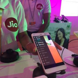 Affordable 5G devices in India by 2021: Jio
