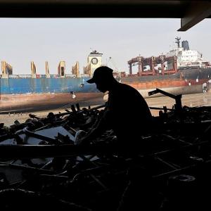 India eyes 60% share of global ship recycling biz