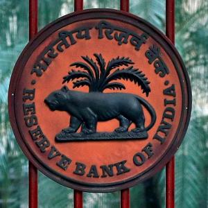 RBI allows all NBFCs to co-lend with banks