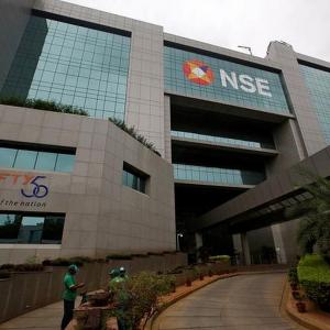 FPIs' holding in NSE-listed cos hit 5-yr high in Q3