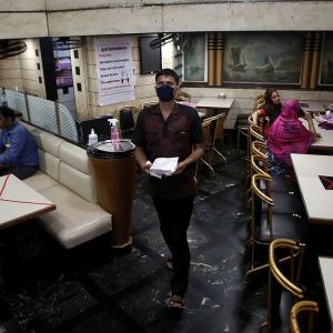 Services sector slumps in May, first time in 8 months