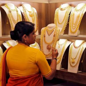 Gold jewellers see best Dhanteras in three years