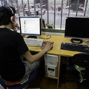 Indian PC mkt dips 11.7%; demand to be slow for 2 qtrs