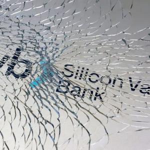 HSBC acquires Silicon Valley Bank's UK arm for 1 pound
