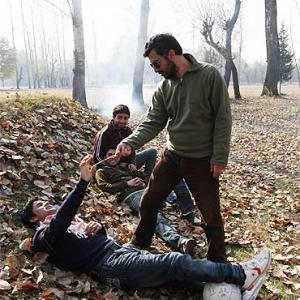 'Bollywood filmmakers portray Kashmiris as violent people'